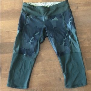 Lululemon Army Mesh Crops